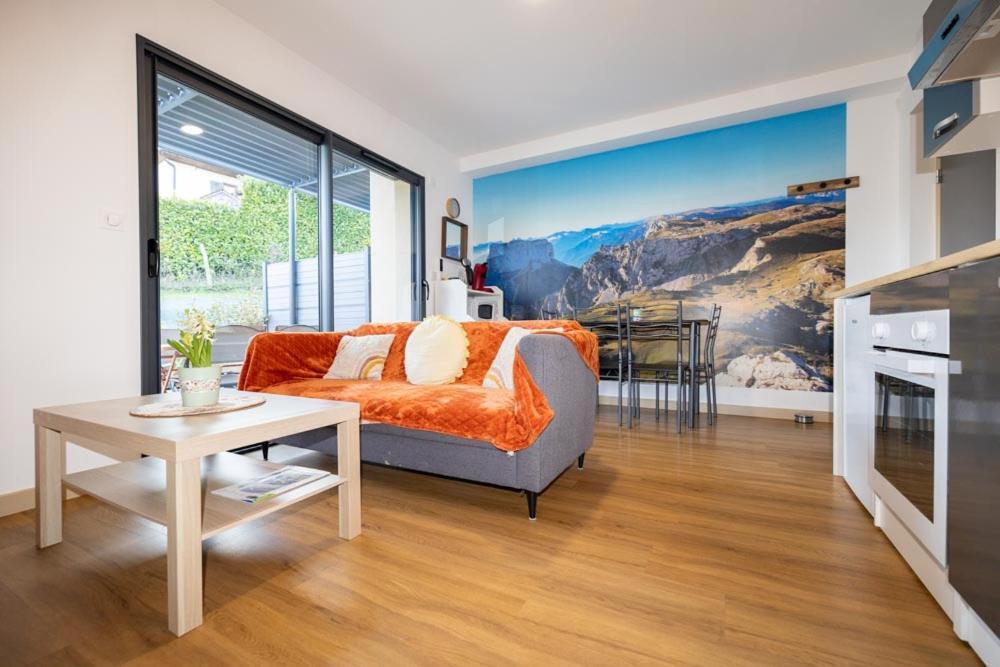 L'Escapade Dauphinoise, Gite 2 Chambres Avec Terrasse Et Clim Beaucroissant Ngoại thất bức ảnh